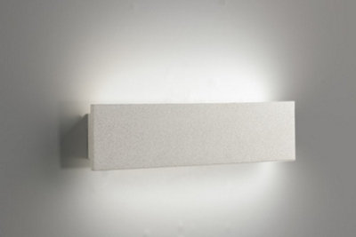 Luminosa Lighting Luminosa Parker Outdoor Led Up Down Light WhiteIp65 600Lm 4000K 40X10.2X4.5Cm from B&Q