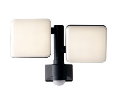 Luminosa Lighting Luminosa Sat Outdoor Built-In Led Flood Light With Night And Pir Motion SensorBlack WhiteIp544000K