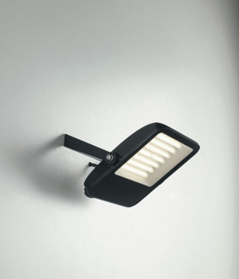 Luminosa Lighting Luminosa Taurus Outdoor Built-In Led Flood Lamp Black With Tempered Glass DiffuserBlackIp654000K from B&Q