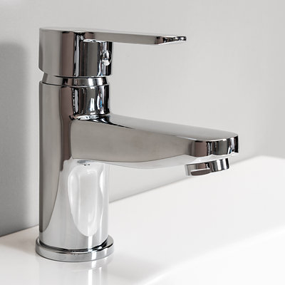 Taps Kitchen Bathroom and more DIY at B Q