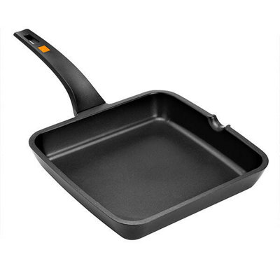 B&Q -  Efficient 28Cm X 28Cm Grill Pan