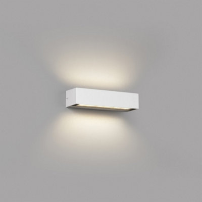 Luminosa Lighting Luminosa Doro-13 Integrated Led Up Down Lighter Outdoor Wall Light White3000KIp65 from B&Q