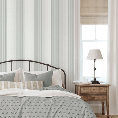 B&Q -  Essential Stripes Green Library Stripe Wallpaper