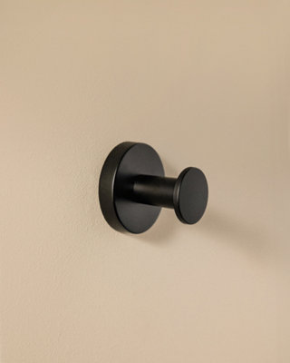 Cosmic Black Hook Wall-Mounted Matte Start Size 5