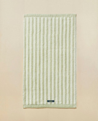 Cosmic Towel 50X90Cm600GsmSoftAbsorbent And Quick-DryingTextile Collection from B&Q