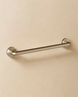 Cosmic Grab Rail 45CmStraightBrushed Stainless SteelSupports Up To 150KgArchitect S+ Collection from B&Q