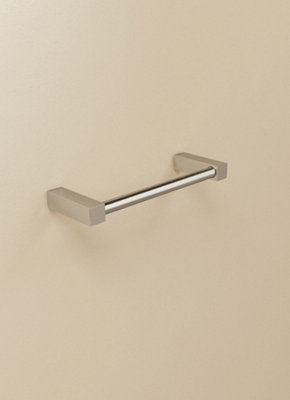 Cosmic Towel RailChrome GlossWall-Mounted22 Cm. Collection Metric from B&Q