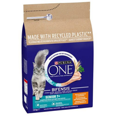 Purina One Senior Dry Cat Food Chicken 2.8Kg