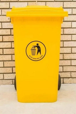 Outdoor Wheelie Bin Trash Can Large  120L En840 Rubbish Waste Dustbin from B&Q