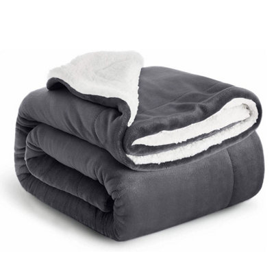 B&Q 480 Gsm Luxury Heavy Sherpa Blanket Warm Faux Fur