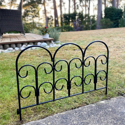 15 X Metal Garden Lawn Edging Path Flower Bed Border Fence Panels (45Cm X 41Cm) from B&Q