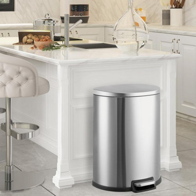 Stainless Steel Step On Trash Can Kitchen Garbage Recycling Bin from B&Q