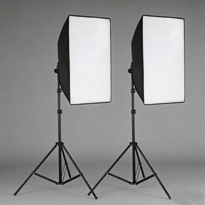 2 X 150W Softbox Lighting Kit Continuous Light Stand Studio from B&Q