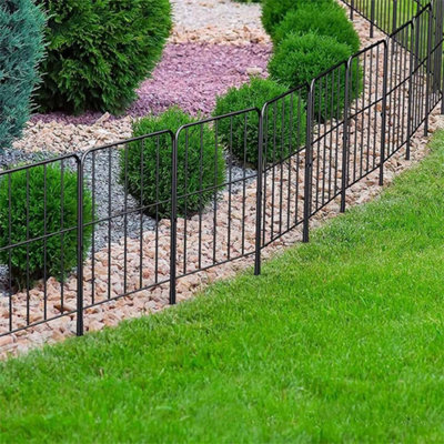 10Pcs Metal Garden Fence Panels Decorative Lawn  Dog Barrier from B&Q