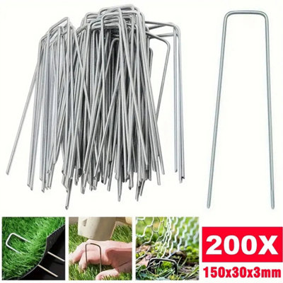 200 Pack Galvanised U Pins Ground Garden Membrane Fabric Hooks Pegs Staples from B&Q