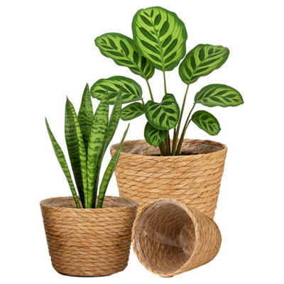 3 Sizes Seagrass Wicker Plant Basket With Plastic Liner from B&Q