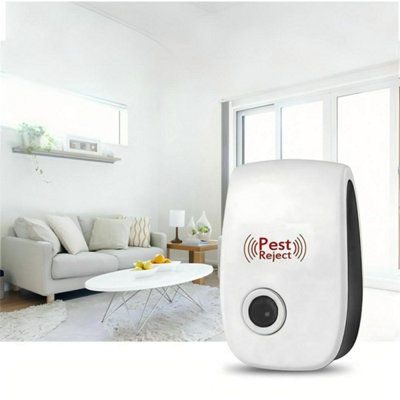 8-Pack Ultrasonic Pest Repeller Plug-In Rodent Spider from B&Q