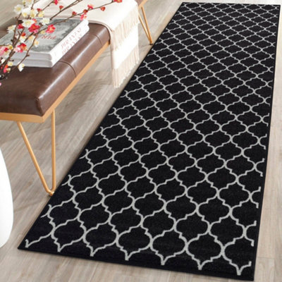 B&Q Smart Living Heavy Duty Machine Washable Runner For Hallway, Kitchen Non Slip Floor Mats, Door Mat 67Cm X 120Cm - Black/Cream