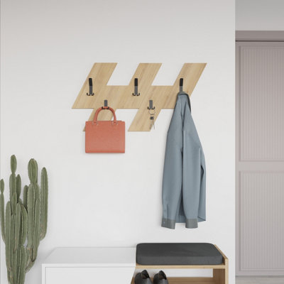 B&Q -  Modern Livy Wall-Mounted Hanger Oak Engineered Wood Geometric Shape With 5 Black Metal Hooks 75.2(W)X1.8(D)X45.3(H)Cm