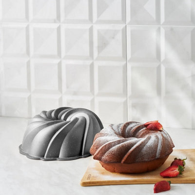 Karaca Cake Pro Aluminium Cast Decorative Cake Tin24CmAnthracite from B&Q