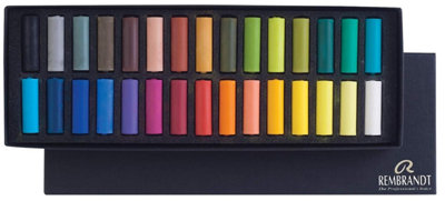  - Rembrandt Professional Soft Pastel Set General Colour Selection 30 Half Pastels