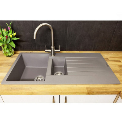 Reginox Harlem15 Kitchen Sink 1.5 Bowl Silver Grey Granite Reversible Waste from B&Q