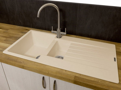Reginox Harlem15 Kitchen Sink 1.5 Bowl Caffe Silvery Granite Reversible Waste from B&Q