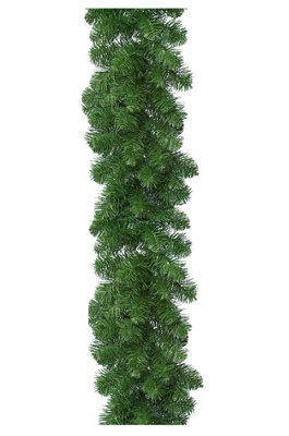 Everlands Plain Artificial Christmas Imperial Garland Indoor And Outdoor 270Cm X 20Cm