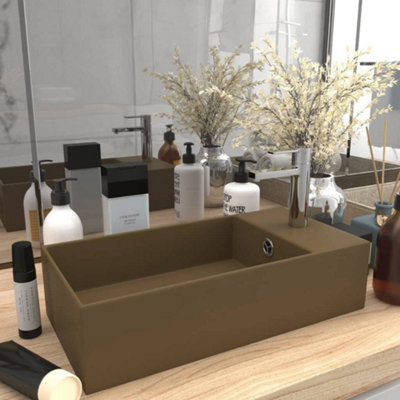 B&Q -  Bathroom Sink With Overflow Ceramic Matt Cream