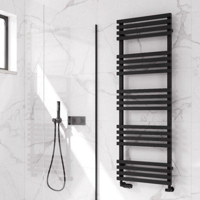 Reina Kale Heated Designer Towel Rail1126 X 500mmBlack from B&Q