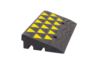 The Ramp People Rubber Kerb Ramp 100mm Includes Fixings Car Ramp from B&Q