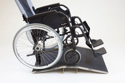 The Ramp People Aluminium Bridge Ramp 3Cm Anti-Slip Surface Wheelchair Ramp Threshold Ramp from B&Q