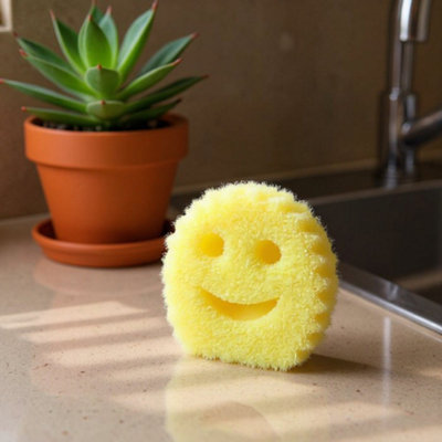 Scrub Daddy Cif The Original Scrubber Sponge Kitchen Cleaning from B&Q