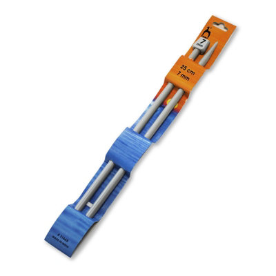 Pony Knitting Needles 7.0mm X 25Cm from B&Q