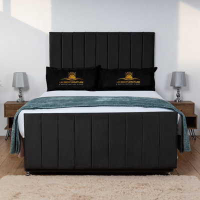 UKBEDFURNITURE Hampton Black Plush  Divan Bed Base With 26 Inch HeadboardNo Storage from B&Q