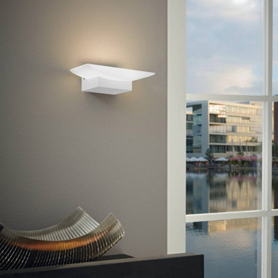 B&Q -  Metrass Led Plastic/aluminium White Uplighter Wall Light