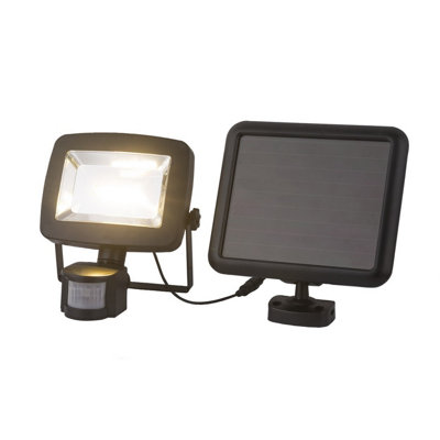 Luminosa Lighting Luminosa Solarleuchte Pir Outdoor Flood Light Black Ip44 Led 2700K Dawn Dusk Sensor from B&Q
