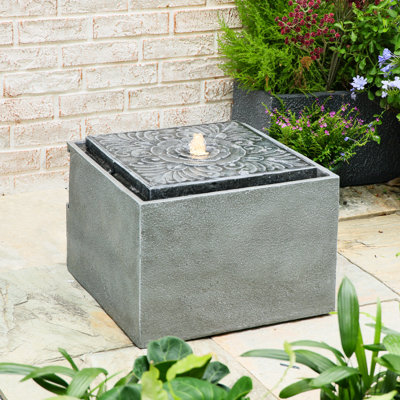 Sunlinua Charming Garden Water Feature Led Retro Cylindrical Bubble Fountain 24.5Cm H from B&Q
