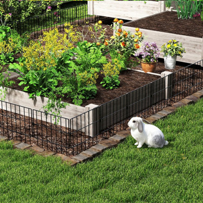 B&Q -  25 Pack Metal Garden Fence Decorative Animal Barrier Outdoor Pet Border