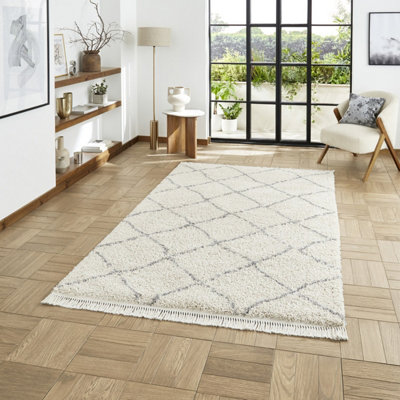 Cream Geometric Shaggy RugStain-Resistant 45mm Thick Modern Rug For BedroomLiving Room& Dining Room-120Cm X 170Cm from B&Q