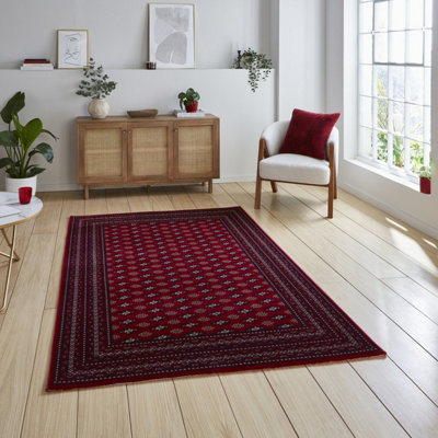 Red Traditional Bordered Stain-Resistant Rug For Bedroom& Dining RoomEasy To Clean Bordered Area Rug-160Cm X 230Cm from B&Q