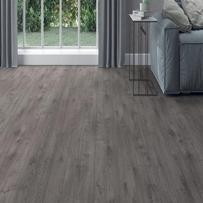 Agt Efftpre Toros Prk901 Wood Effect Click Laminate FlooringPlank (12mm) For Domestic & Commercial Use 1.35M² Per Pack from B&Q