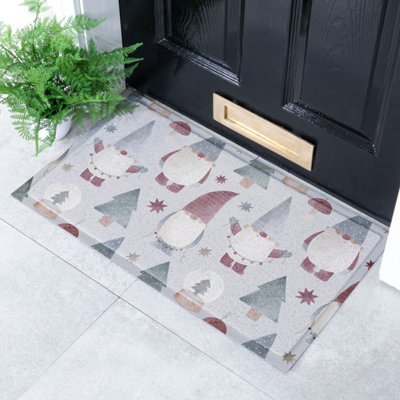 Native Natural Gnome Outdoor Doormat 70 X 40Cm from B&Q