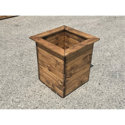 B&Q -  Traditional Large Windsor Wooden Planter