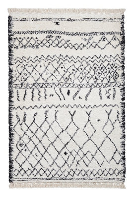 Black/white RugAbstract Geometric RugMoroccan Modern Kilim Rug For BedroomLivingroom& Diningroom-160Cm X 230Cm from B&Q