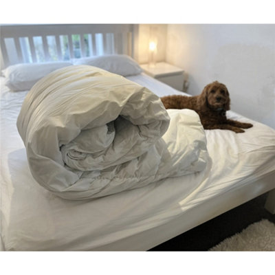 Clifton King Easy Care Duvet 15 Tog from B&Q