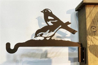 B&Q -  Chaffinches Projection Hanging BracketL26 CmBlack