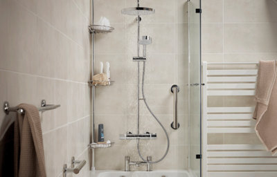 Family bathroom, close-up of the chrome mixer shower.