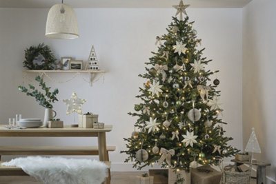 Christmas Trends: Our Festive Favourites For 2023 | Christmas | B&Q