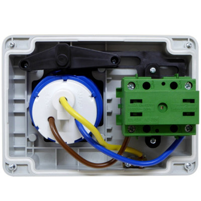 A1electrics 32 Amp Interlocked Socket and Plug 3 Pin 230v Blue